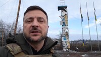 Зеленский прибыл в Купянск и записал видеообращение