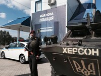 Блокировать въезд в Крым татарам помогают херсонская милиция и военнослужащие