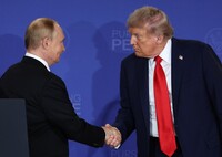 Трамп провел разговор с путиным накануне переговоров с Зеленским: что известно