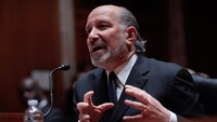 Министр торговли США признался в визите на остров Эпштейна