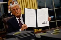 Трамп продлил режим чрезвычайного положения из-за войны рф против Украины
