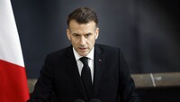 Макрон заявил, что Франция увеличит количество своих ядерных боеголовок