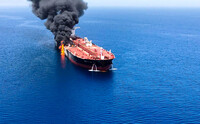 Иран впервые атаковал надводным дроном нефтяной танкер в Персидском заливе