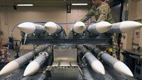 Украина стала крупнейшим импортером оружия в мире – SIPRI