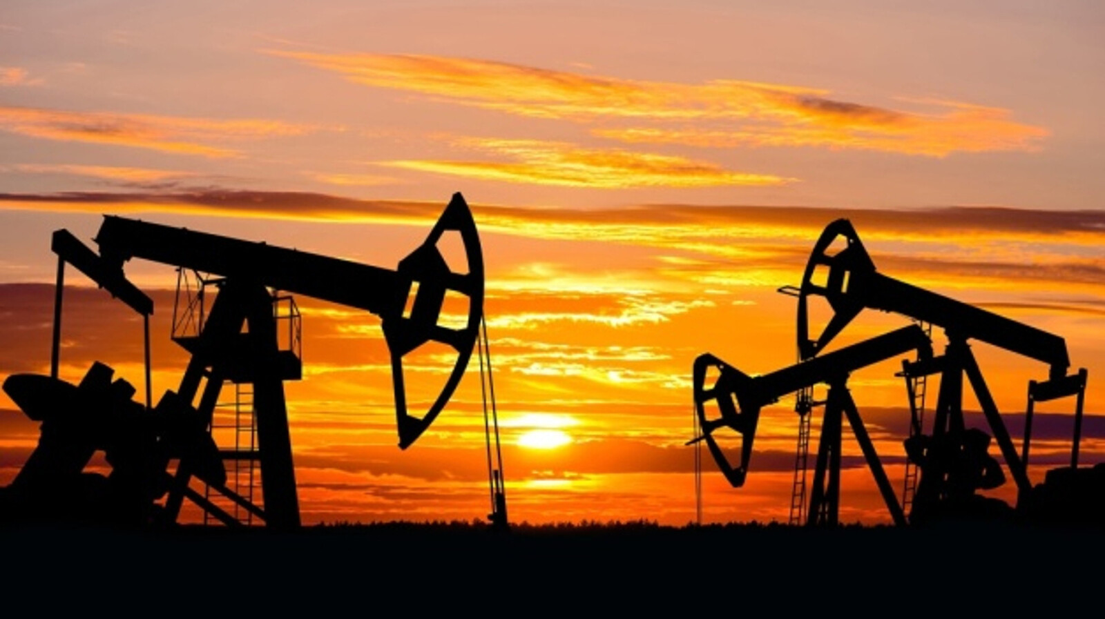 Цены на нефть снова превысили 100 долларов за баррель из-за атак Ирана на танкеры