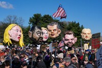 Миллионы людей в США и ряде стран мира вышли на протесты против Трампа
