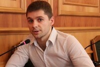 Запад давит на Украину, чтобы конфликт на Донбассе стал внутренним – эксперт