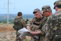 Российские военные продолжают обучение боевиков и ввоз оружия из России – Муженко