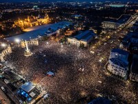 В Будапеште более 100 тысяч человек вышли на протест против Орбана