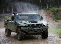 Испания передаст Украине около сотни бронемашин VAMTAC и боеприпасы