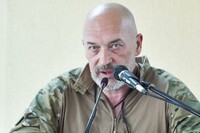 Из-за обстрелов боевиков Тука хочет закрыть переход в Станице Луганской