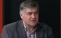 Почему Яценюк не боится отставки? Эксперт