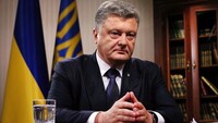 Порошенко решился на люстрационную проверку своей администрации