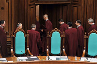 Конституционный суд поддержал обновленную реформу правосудия