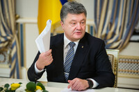 Порошенко заявил, что не допустит досрочных выборов