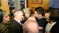 Фирсова и Томенко официально лишили мандатов