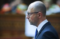 С чем не справился Яценюк за два года премьерства – обзор обещаний