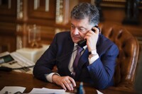 Порошенко пообщался с Савченко по телефону