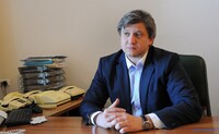 Данилюк назвал дату получения 1 млрд долларов от США
