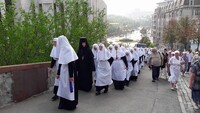 Крестный ход добрался до Киева: украинцы обсуждают скандальное шествие