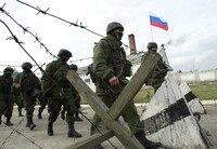 Джанкой оцеплен военными с танками и техникой
