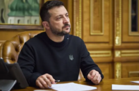 Зеленский ввел санкции против российских командиров, причастных к ударам по Украине