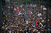 В Сербии прошли многотысячные протесты против правительства и президента Вучича