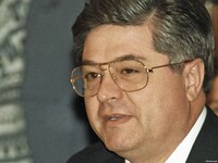 Антигуа и Барбуда конфисковала миллионы Лазаренко