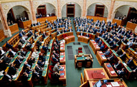 Парламент Венгрии отменил выход страны из Международного уголовного суда