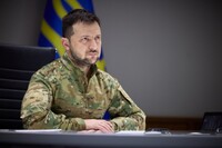 Зеленский подтвердил атаки Сил обороны по нефтяному и химическому объектам рф