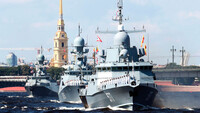 «Не до того сейчас»: в рф решили не проводить парад ко дню Военно-морского флота