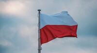 В Польше объяснили, почему отобранный у Зеленского орден до сих пор есть у Муссолини, Екатерины II и Шредера