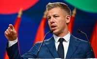 Премьер Венгрии выступил против лишения украинских мужчин защиты в ЕС
