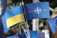 НАТО призывает Украину ускорить проведение системных реформ