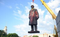Страхи декоммунизации: удалось ли украинцам окончательно избавиться от советского прошлого?