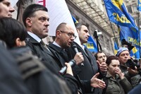 От броневичка к корыту. Как сложилась судьба политических лидеров Революции Достоинства