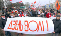 День свободы и марши Навального: в чем разница между протестами в Беларуси и России?