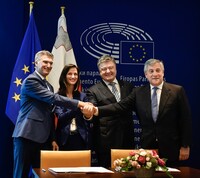 Документ о безвизе между Украиной и ЕС подписан