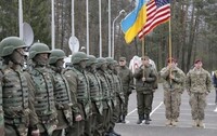 Зарплаты как в НАТО: сколько могут получать украинские военные
