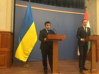 Климкин разъяснил главе МИД Венгрии содержание образовательной реформы