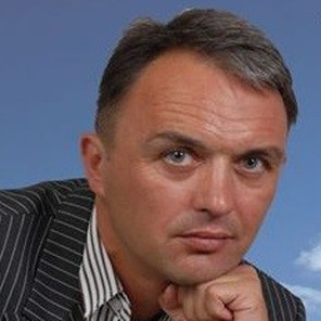 Игорь Лапин