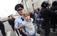 На акциях протеста по всей Росии задержали 839 человек
